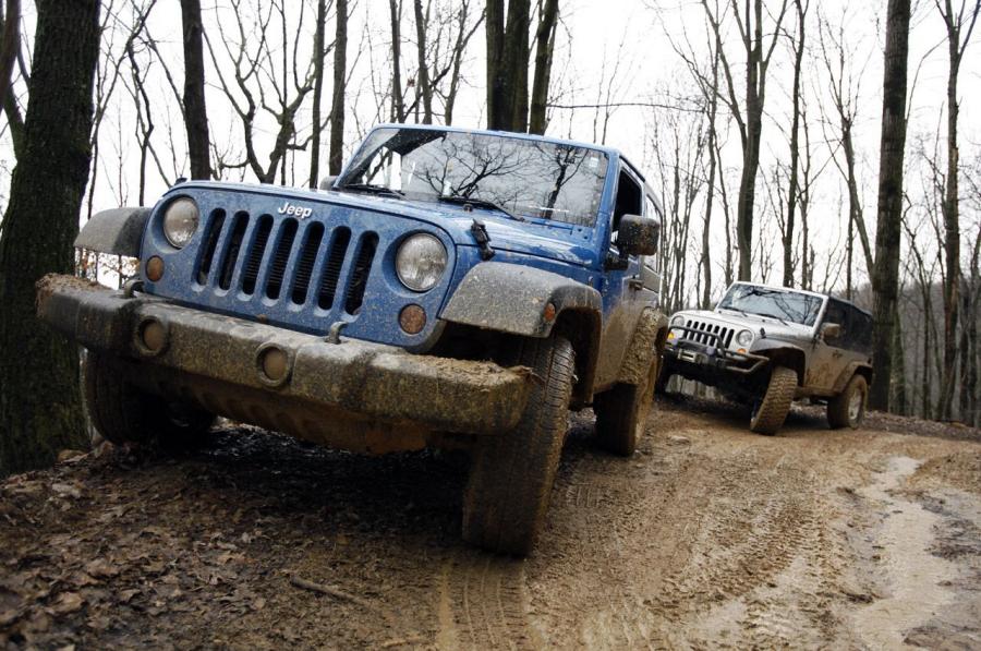  Jeep Wrangler Sport 2012 года  (фото 52 из 60)